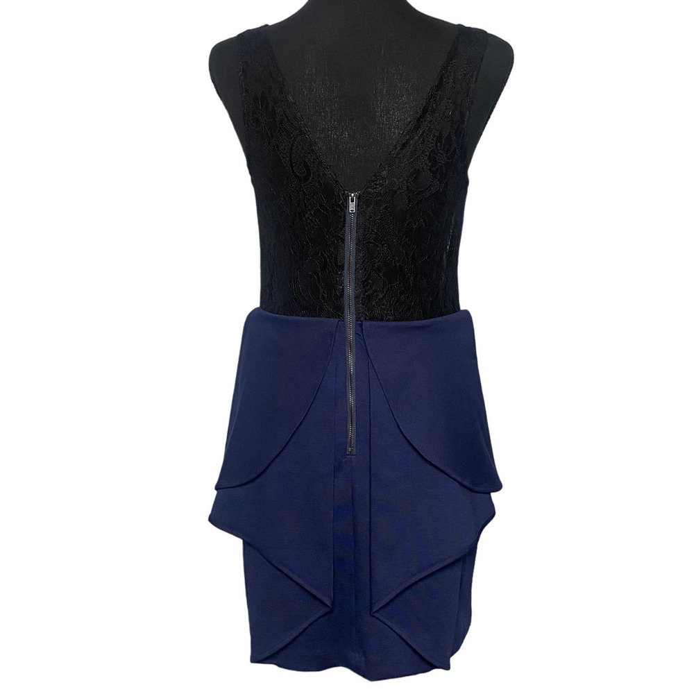 BCBGeneration NWT Womens‎ Size 6 Sleeveless Navy Dress - Picture 2 of 12